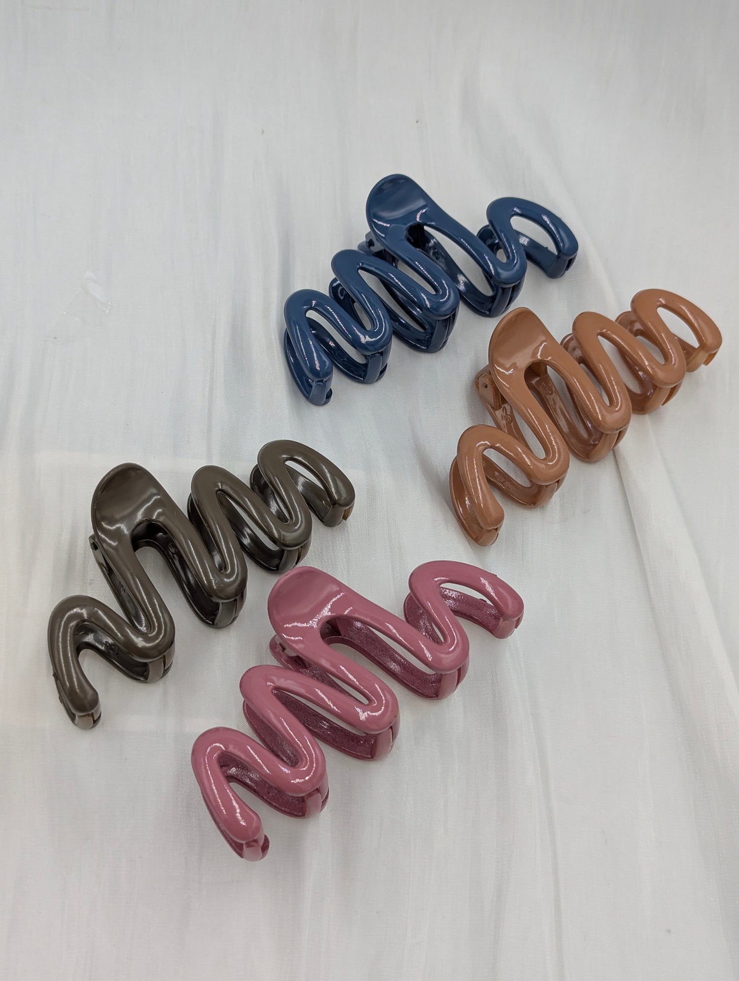 Claw clips