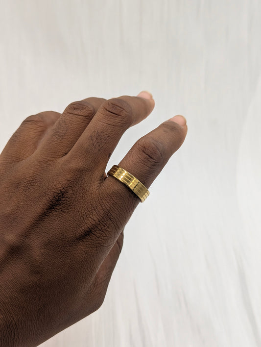 Gold Band (size 10)