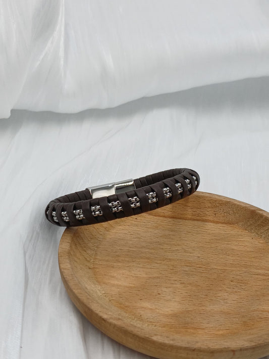 Leather bracelet
