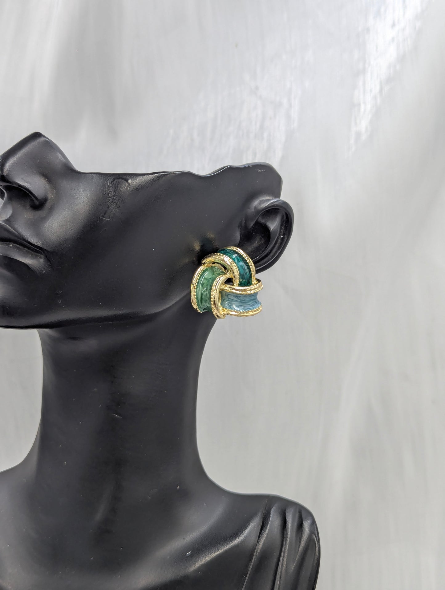 Knot Earrings