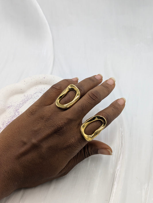 Abstract Ring (size 8-9)