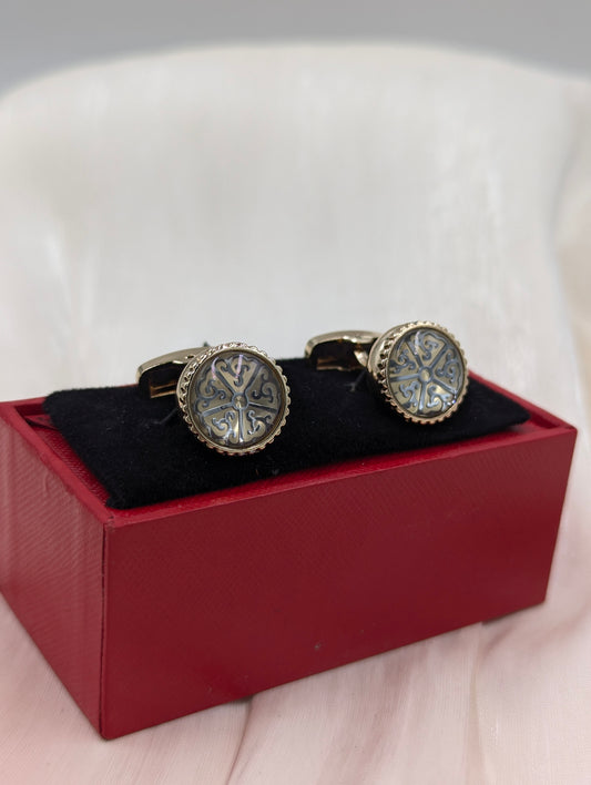 Cufflinks