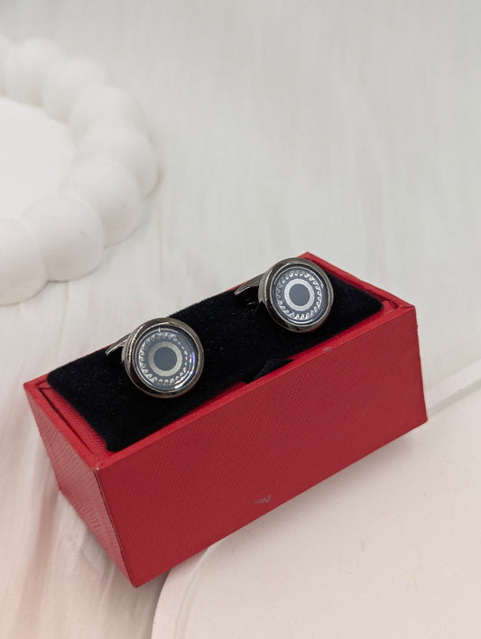 Cufflinks