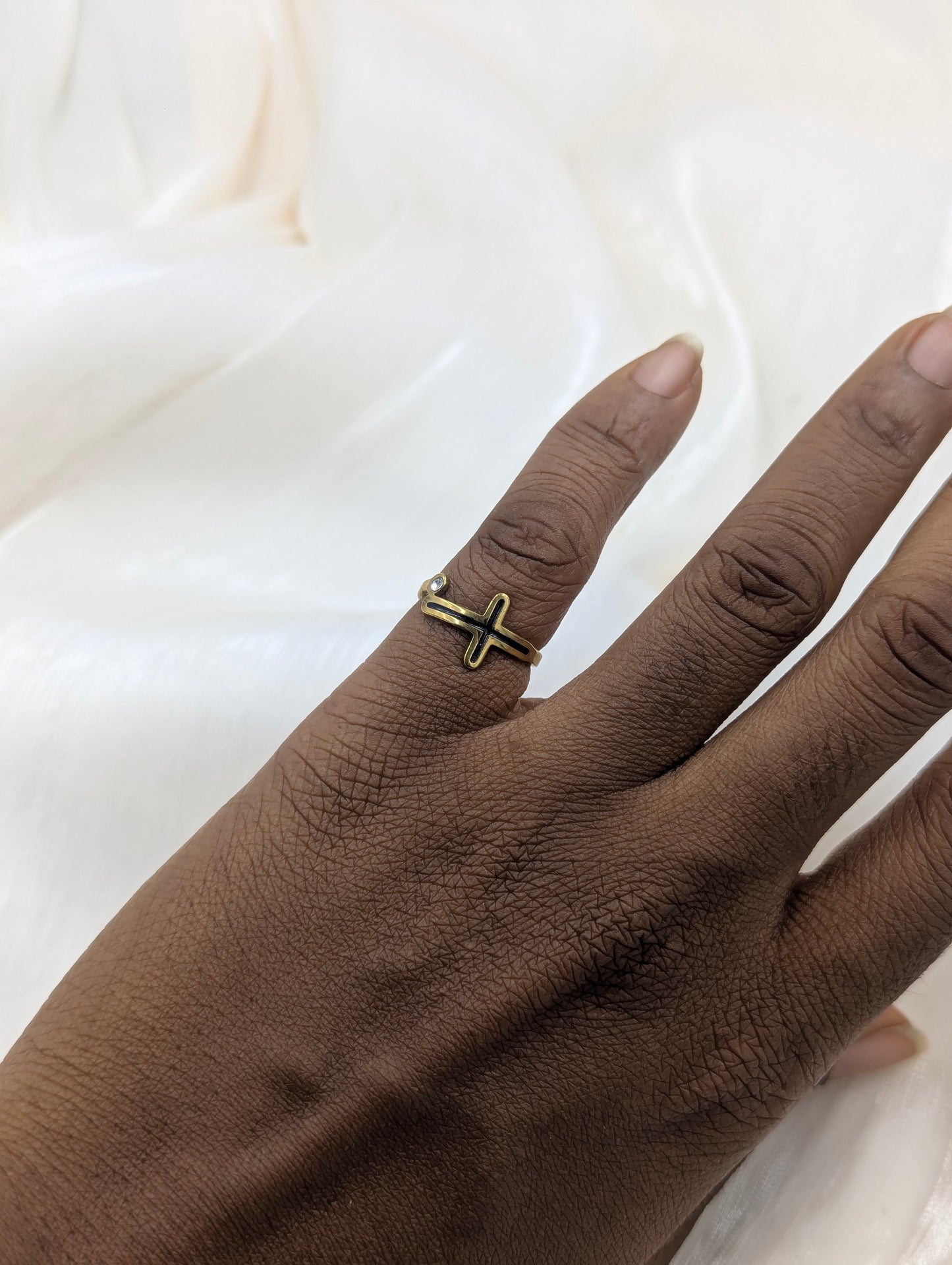 Cross Ring (size 6)