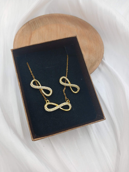 Infinity Necklace Set