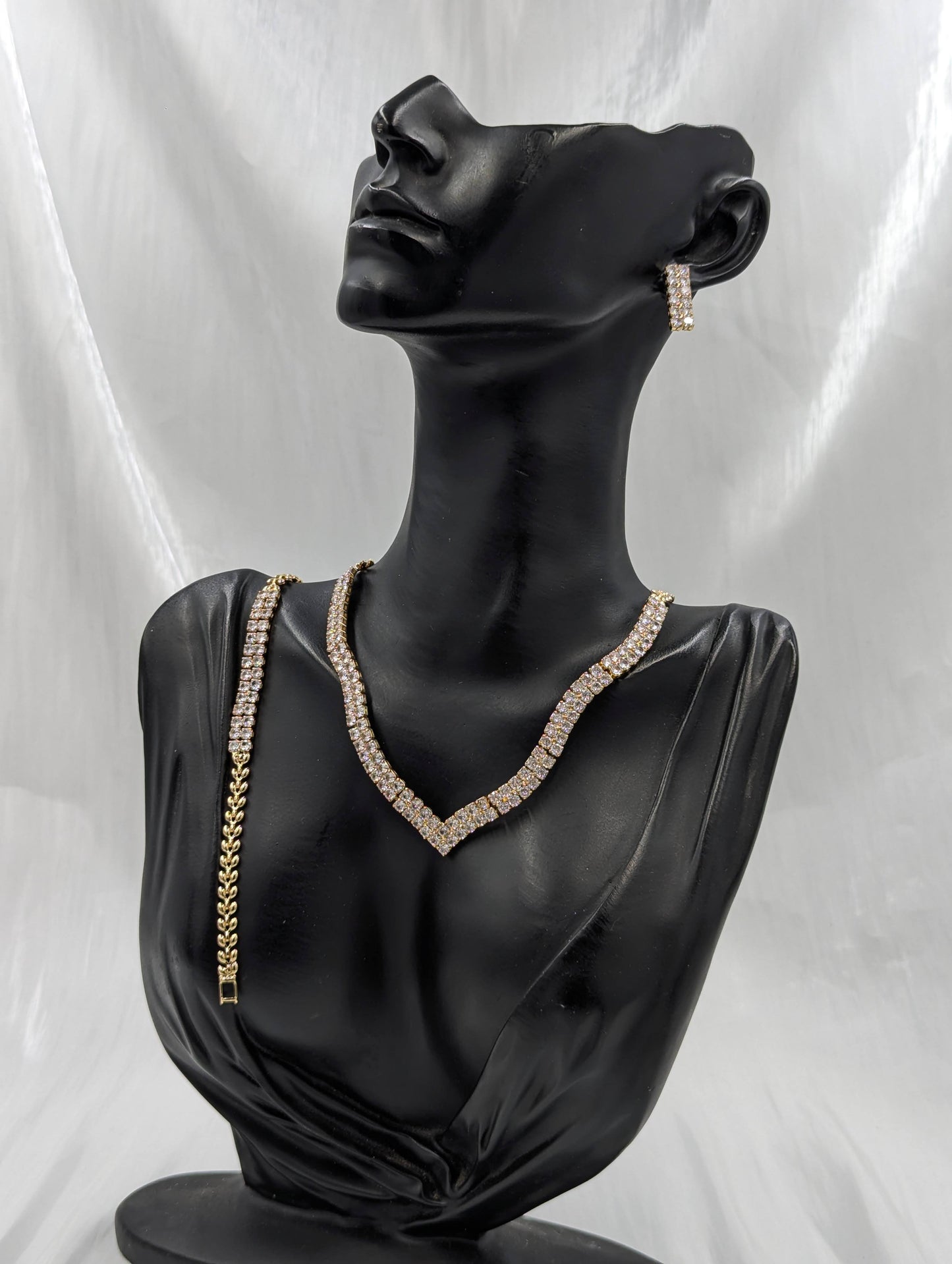Wavy Necklace Set