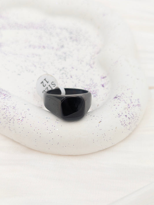 Signet Ring (size 12)