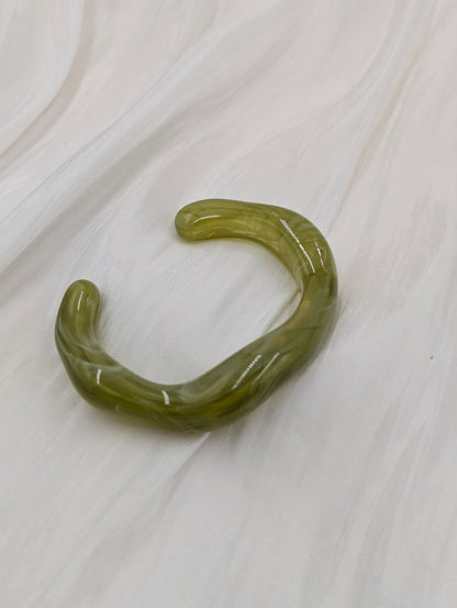 Wavy Acrylic Bangle