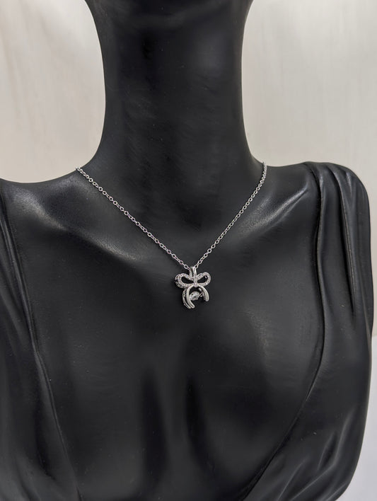 Bow Necklace