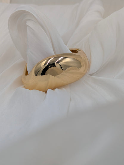 Wavy Chunky Bangle