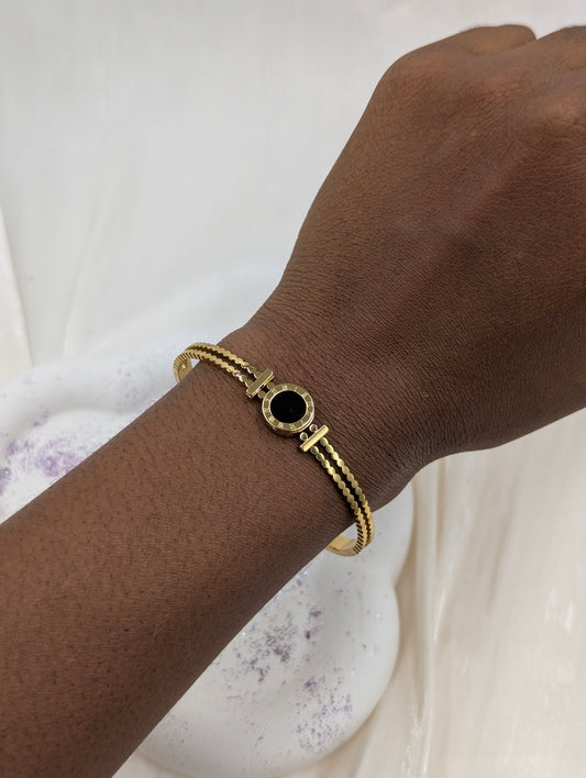 Circle Bracelet