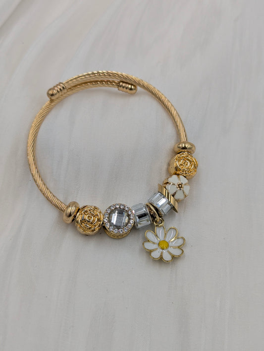 Daisy Charm Bracelet