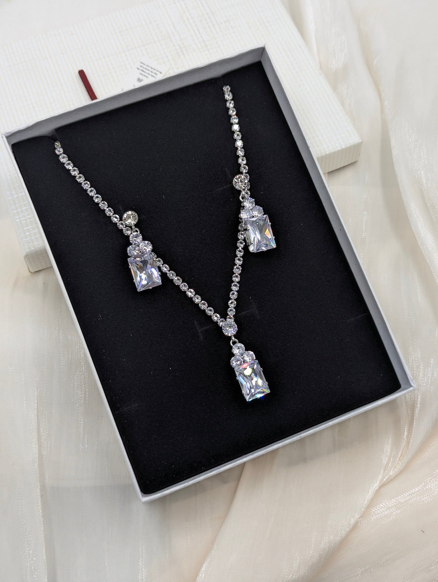 Classy Necklace Set