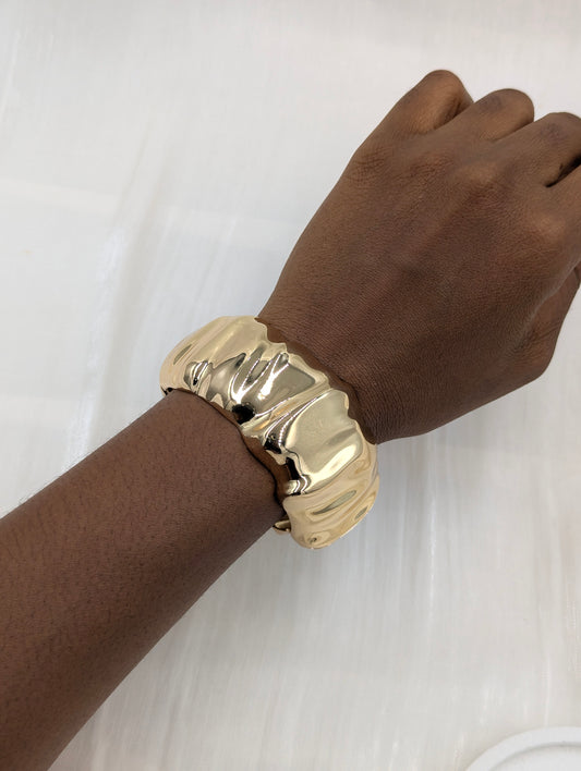 Ruffle Bangle