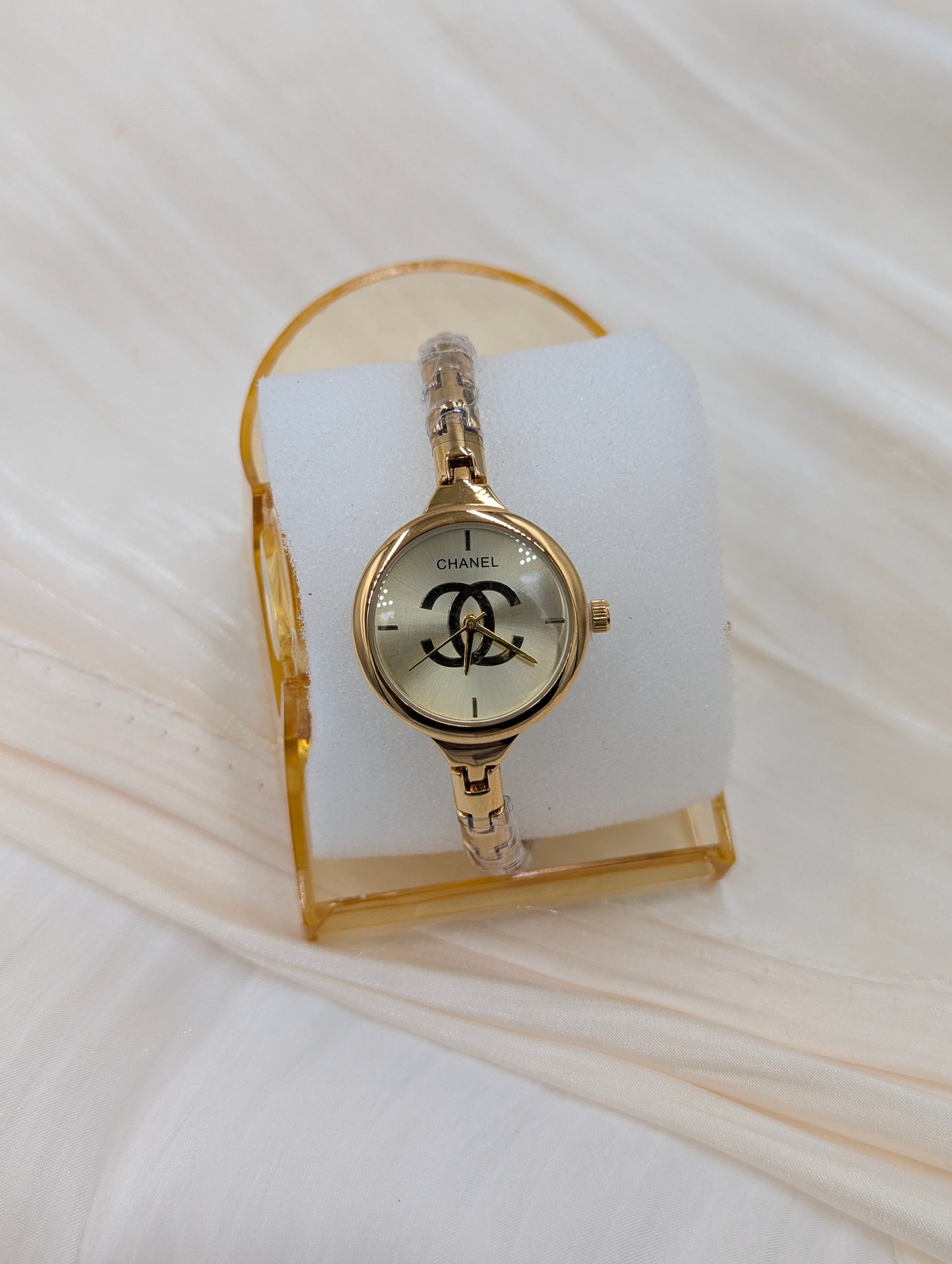 Slim Wristwatch