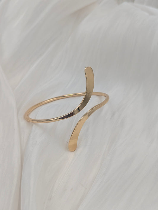 Minimalist Arm Cuff