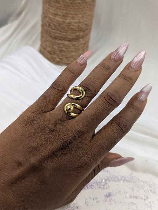 Baddie Ring (adjustable)