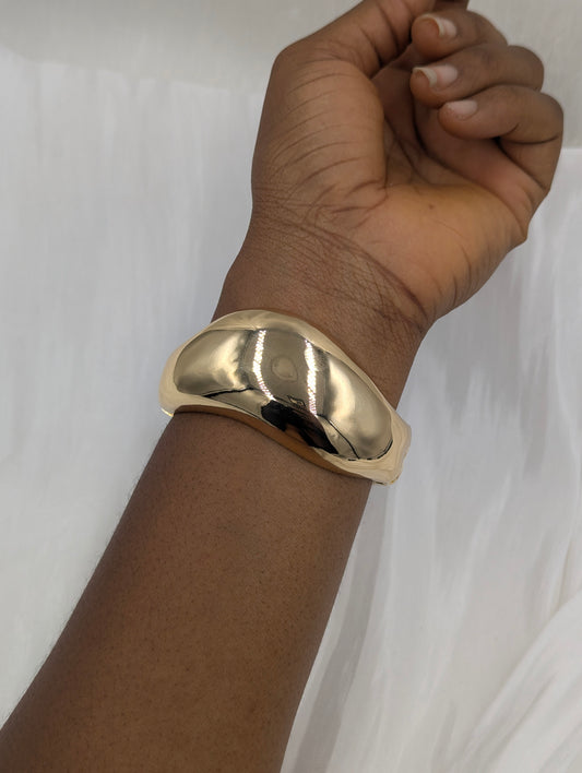 Wavy Chunky Bangle
