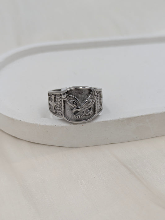 Eagle Ring (size 13)