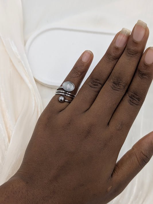Opal Ring (size 6,8)