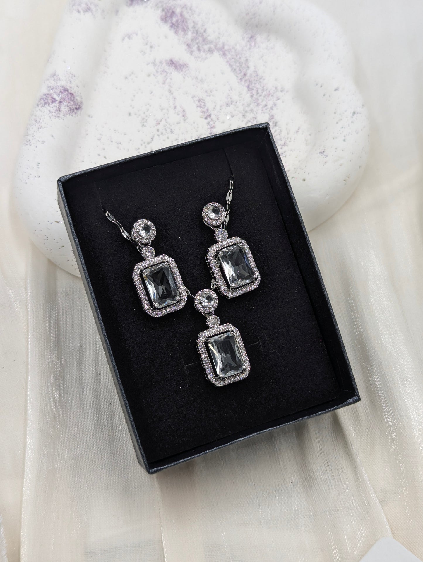 Shine Necklace Set