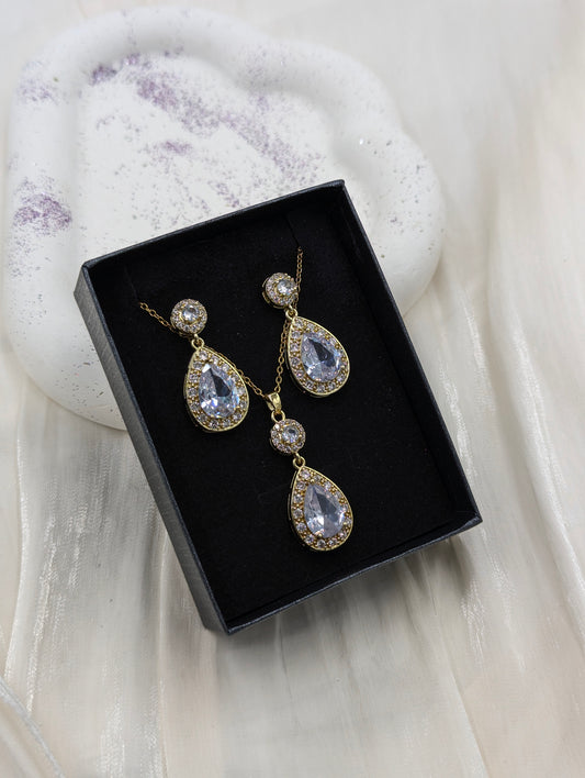 Teardrop Necklace Set