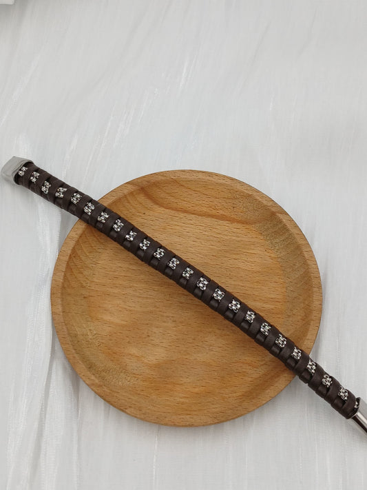 Leather bracelet